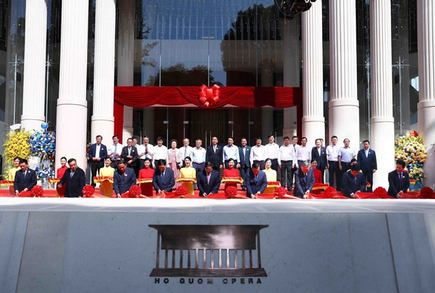 Ho Guom Opera opens in Hanoi downtown