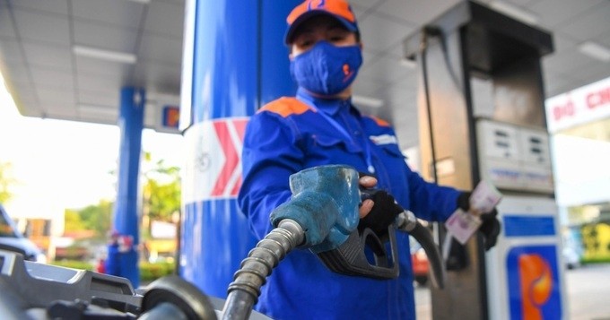 Giá xăng dầu hôm nay 10/7: Quay đầu giảm giá sau tuần tăng phi mã; Bộ Công Thương dự báo giá xăng dầu sắp tăng lên gần 23.500 đồng/lít