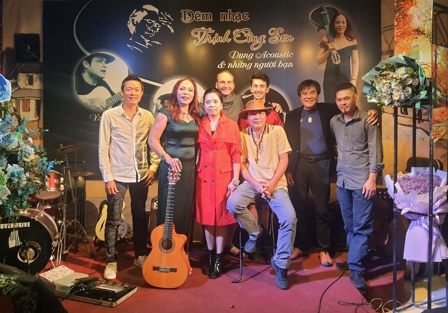 Wandering singer of vast highlands of Tay Nguyen: Keeping Ede people's rustic essence