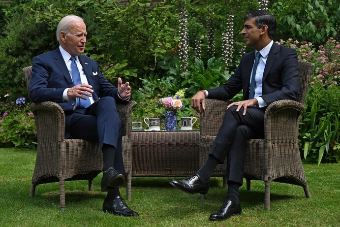 'Ngoại giao trà' của Tổng thống Mỹ Biden tại London