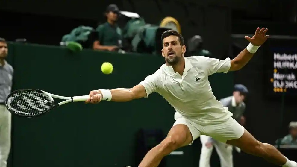 Carlos Alcaraz, Novak Djokovic, Daniil Medvedev vào tứ kết Wimbledon 2023