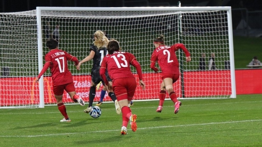 Đội trưởng tuyển nữ New Zealand ngạc nhiên về lối chơi lùi sâu phòng ngự của đội tuyển nữ Việt Nam