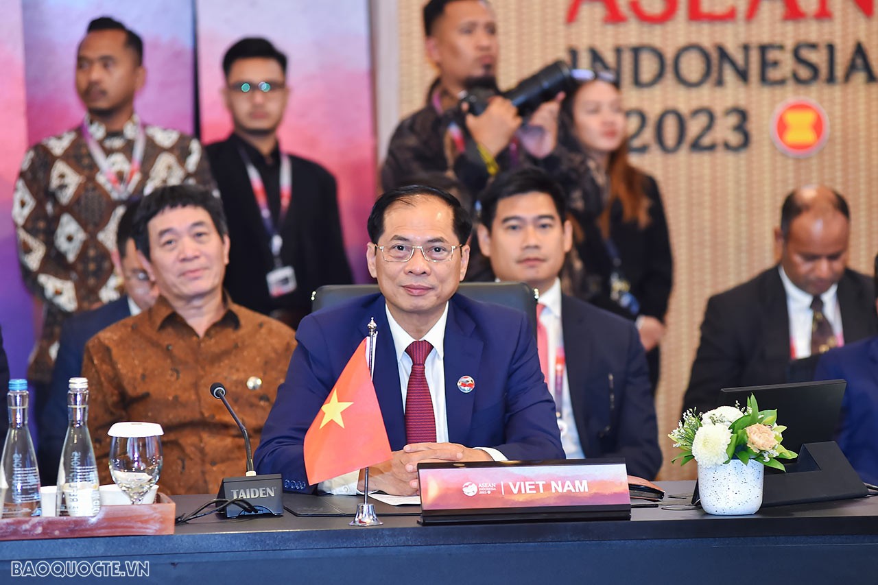 AMM-56: Nỗ lực và kỳ vọng về một ASEAN ở tâm điểm của tăng trưởng AMM-56: Nỗ lực và kỳ vọng về một ASEAN ở tâm điểm của tăng trưởng