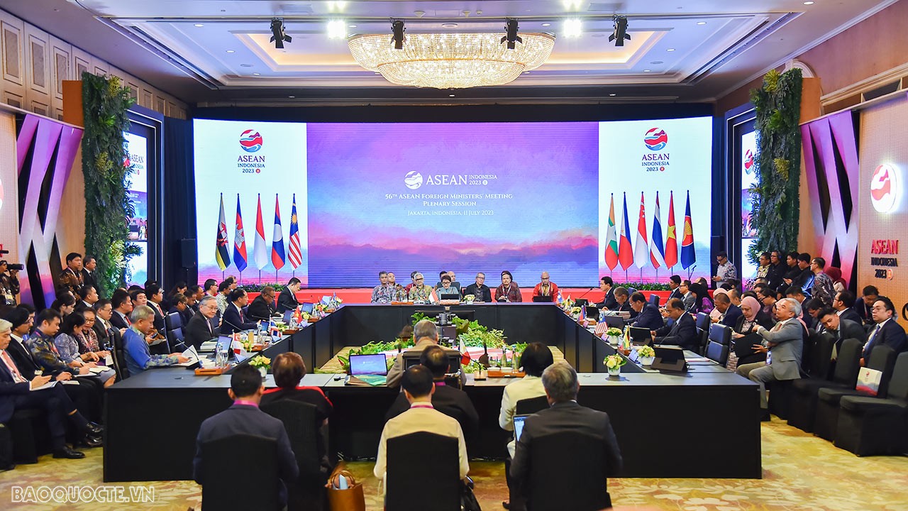 AMM-56: Nỗ lực và kỳ vọng về một ASEAN ở tâm điểm của tăng trưởng AMM-56: Nỗ lực và kỳ vọng về một ASEAN ở tâm điểm của tăng trưởng