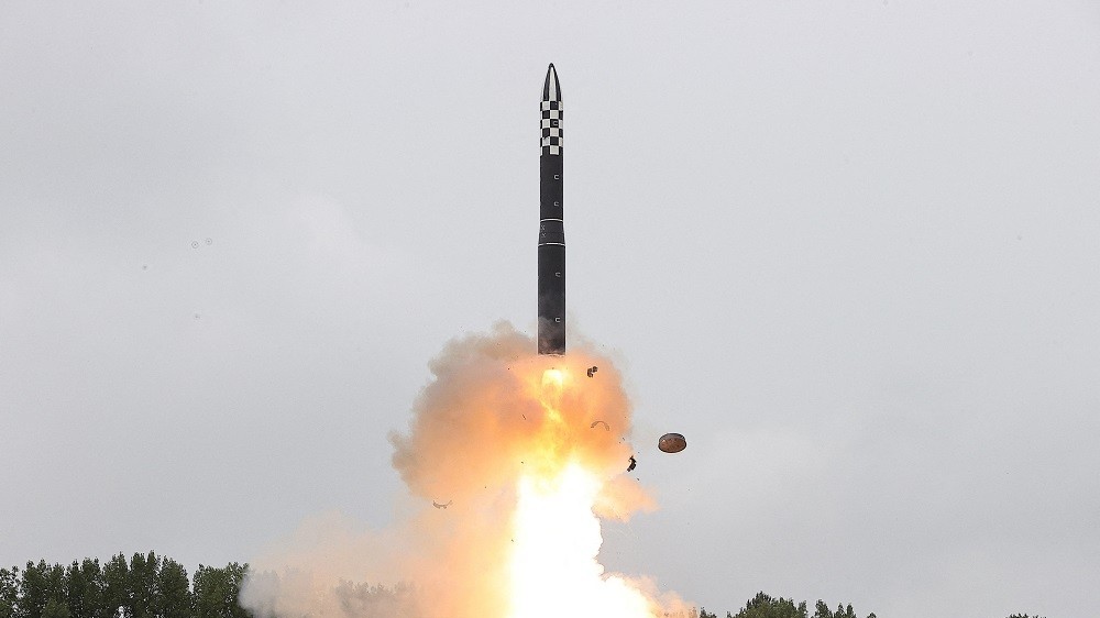 Triều Tiên xác nhận thử ICBM Hwasong-18