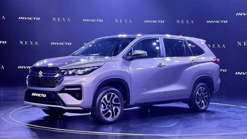 Suzuki Invicto hybrid 2024 vừa ra mắt tại Ấn Độ.