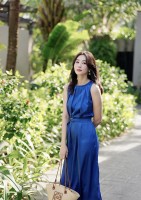 Hoa hậu Đặng Thu Thảo khoe sắc vóc trẻ trung tuổi 32