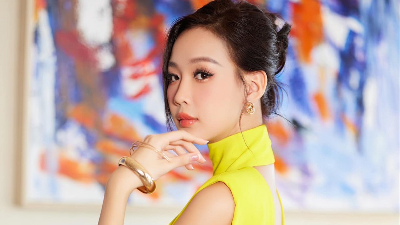 Hoa hậu Bảo Ngọc ngày càng xinh đẹp, gợi cảm