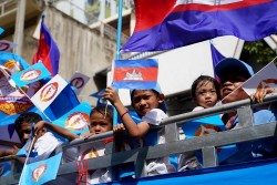 Thủ tướng Campuchia vận động người dân tham gia bầu cử