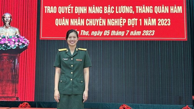 VĐV bơi lội Nguyễn Thị Ánh Viên là Trung tá quân nhân chuyên nghiệp trẻ nhất Việt Nam