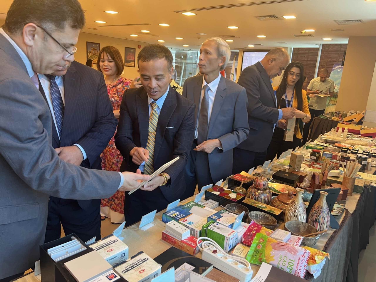 Đại sứ Việt Nam tại Saudi Arabia Đặng Xuân Dũng công tác tại Jordan