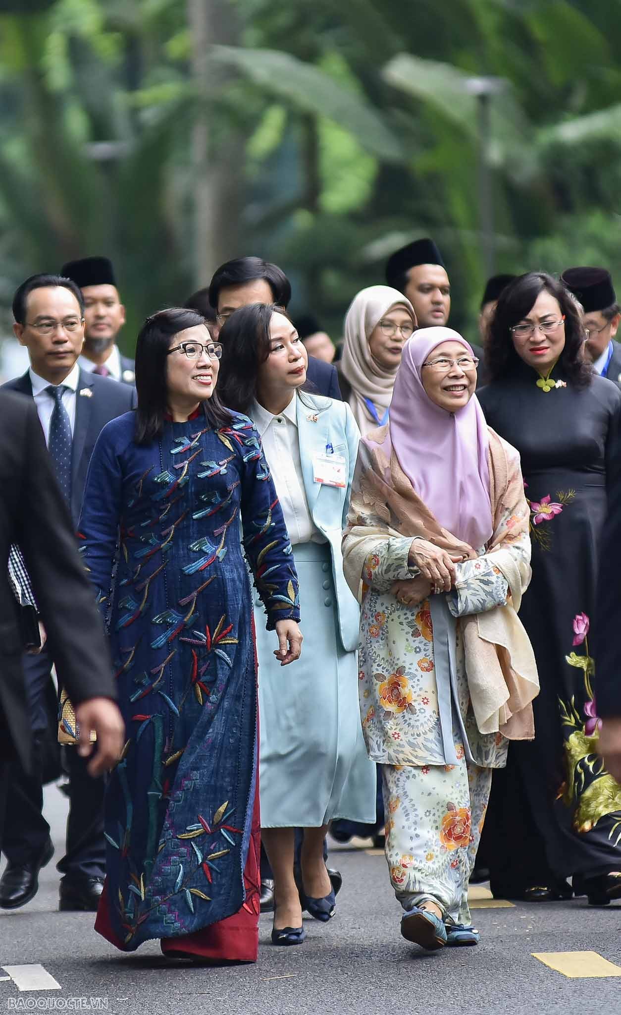 Thủ tướng Phạm Minh Chính và Phu nhân chủ trì lễ đón chính thức Thủ tướng Malaysia và Phu nhân