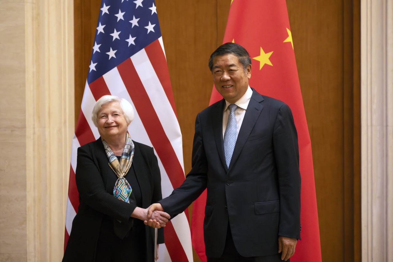 Ngoại giao nấm: Bộ trưởng Tài chính Mỹ gây nên cơn sốt ẩm thực tại Trung Quốc