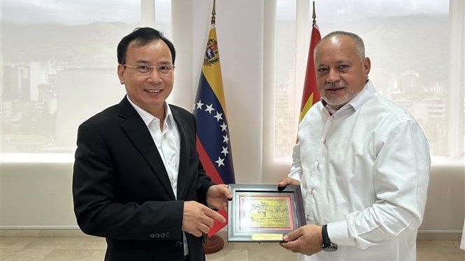 Làm sâu sắc thêm quan hệ giữa hai đảng cầm quyền của Việt Nam và Venezuela