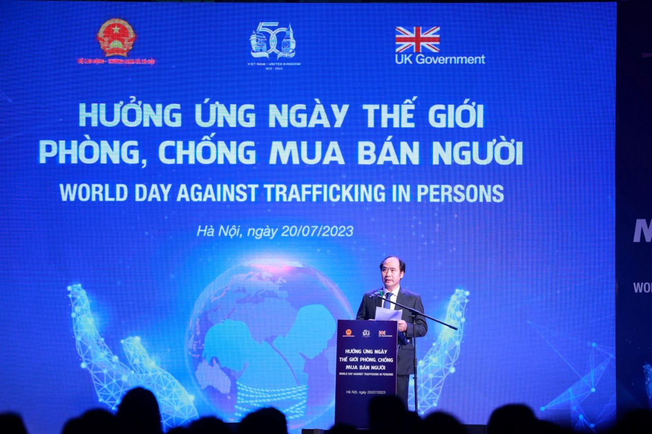 Ông Nguyễn Văn Hồi - Thứ trưởng Bộ Lao động - Thương binh và Xã hội phát biểu tại chương trình. (Nguồn: ĐSQ Anh tại Việt Nam)