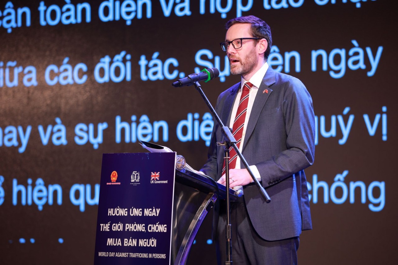 Đại sứ Anh tại Việt Nam Iain Frew phát biểu tại sự kiện.