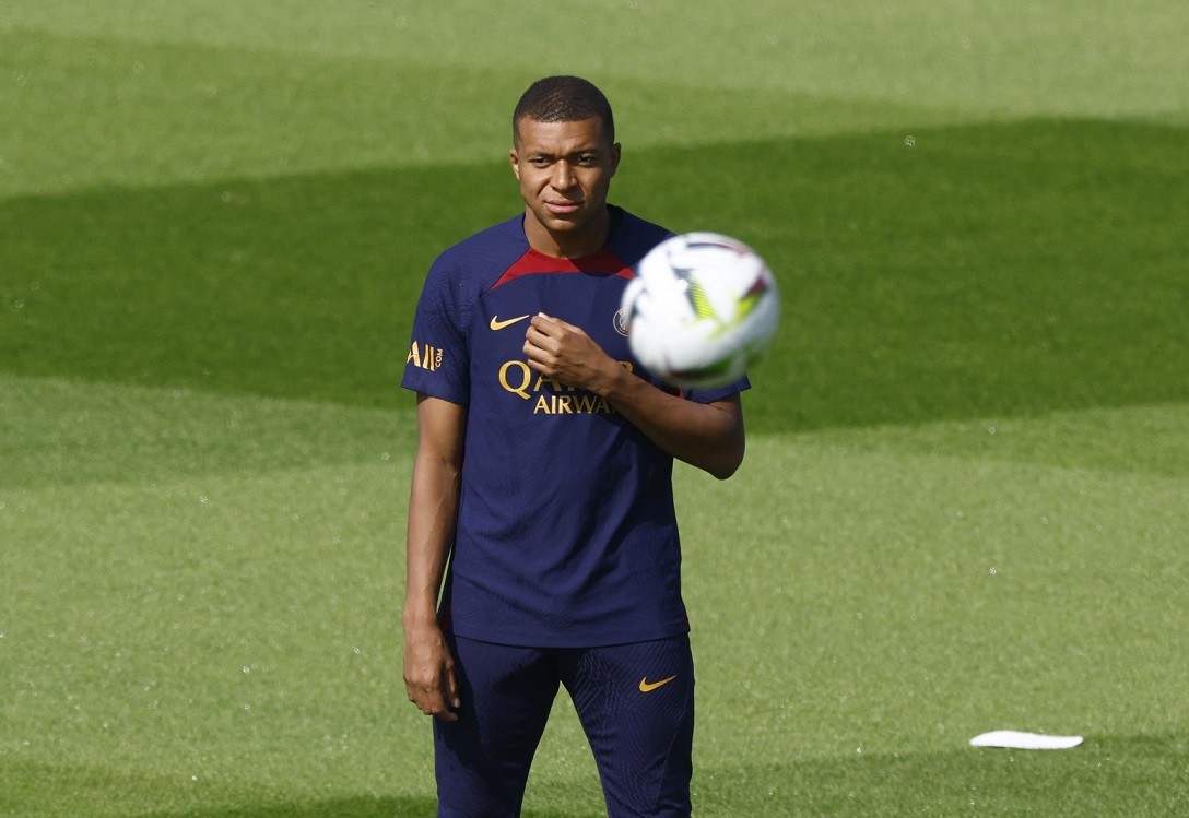 PSG gạt Kylian Mbappe khỏi danh sách du đấu châu Á. (Nguồn: Reuters)