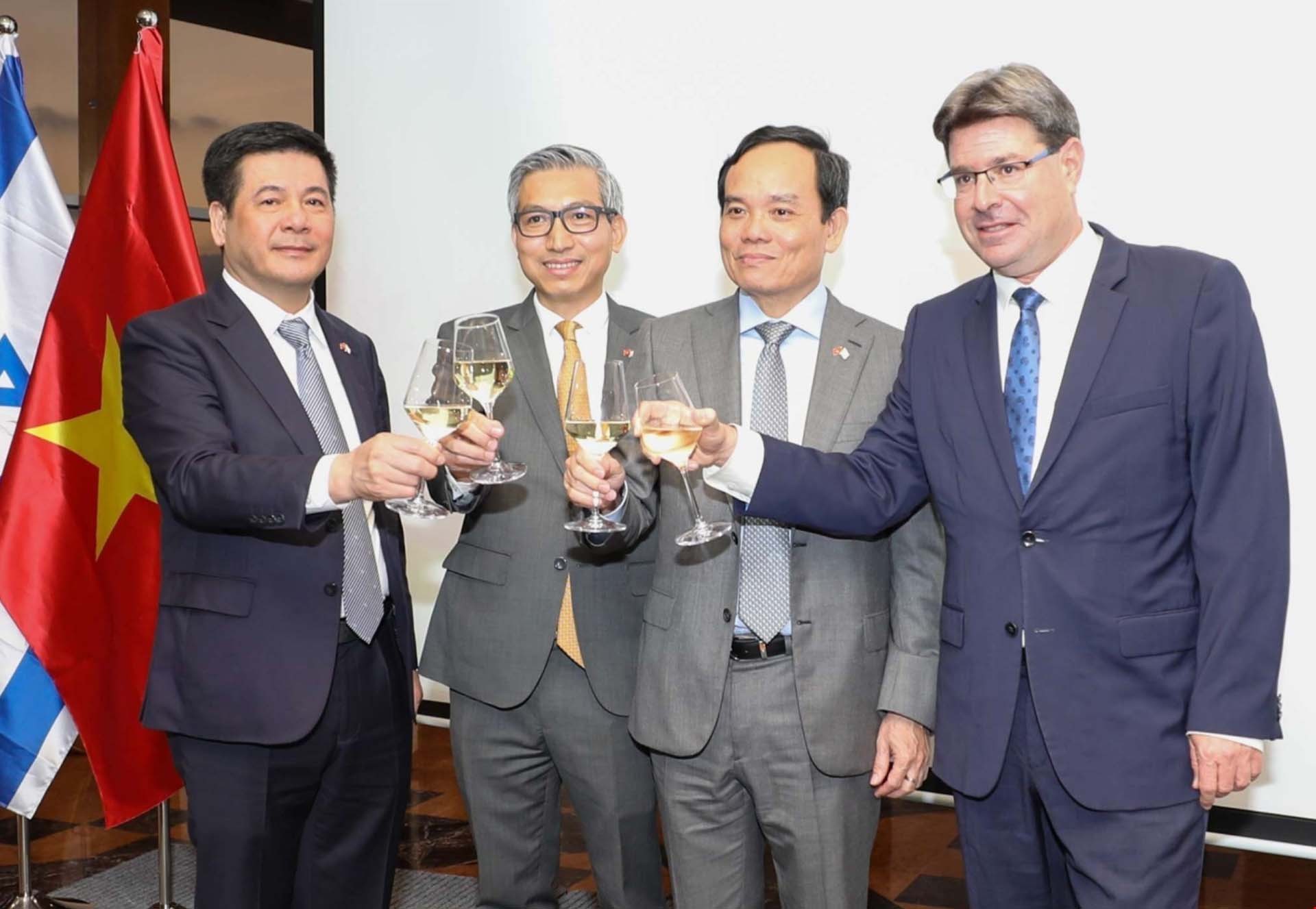 Thúc đẩy quan hệ hữu nghị và hợp tác nhiều mặt giữa Việt Nam và Israel Thúc đẩy quan hệ hữu nghị và hợp tác nhiều mặt giữa Việt Nam và Israel