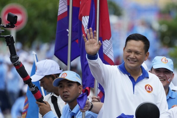 Ông Hun Manet, con trai Thủ tướng Campuchia Hun Sen trong buổi vận động cho đảng Nhân dân Campuchia (CPP) hôm 21/7 vừa qua. (Nguồn: AP)