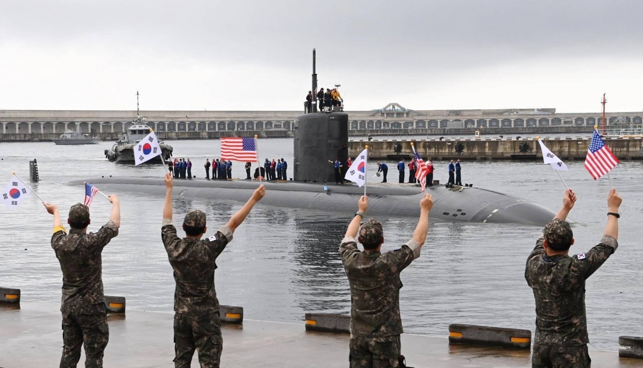 Tàu ngầm USS Annapolis lớp Los Angeles đã vào một căn cứ hải quân ở đảo Jeju, miền nam nước này, trong bối cảnh Seoul và Washington đang đẩy mạnh hợp tác an ninh. (Nguồn: Yonhap)