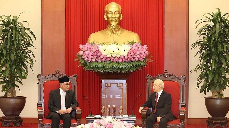 Review on external affairs from July 17-23: New chapter in Vietnam-Malaysia relations; Foreign Minister’s visit to Singapore