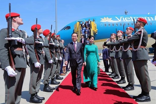 President Vo Van Thuong arrived Vienna, starting official visit to Austria