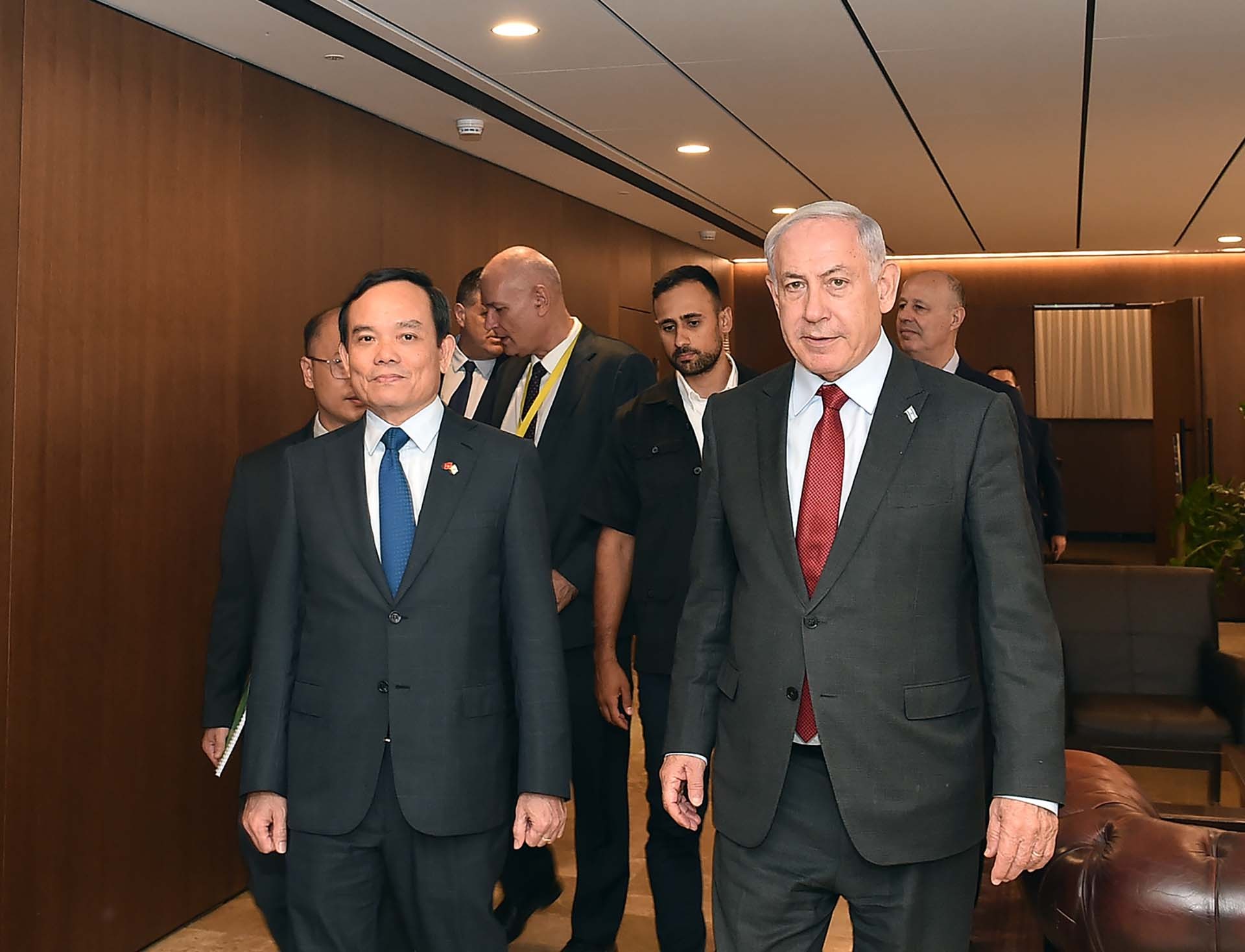 Phó Thủ tướng Chính phủ Trần Lưu Quang và Thủ tướng Israel Benjamin Netanyahu. (Nguồn: VGP)
