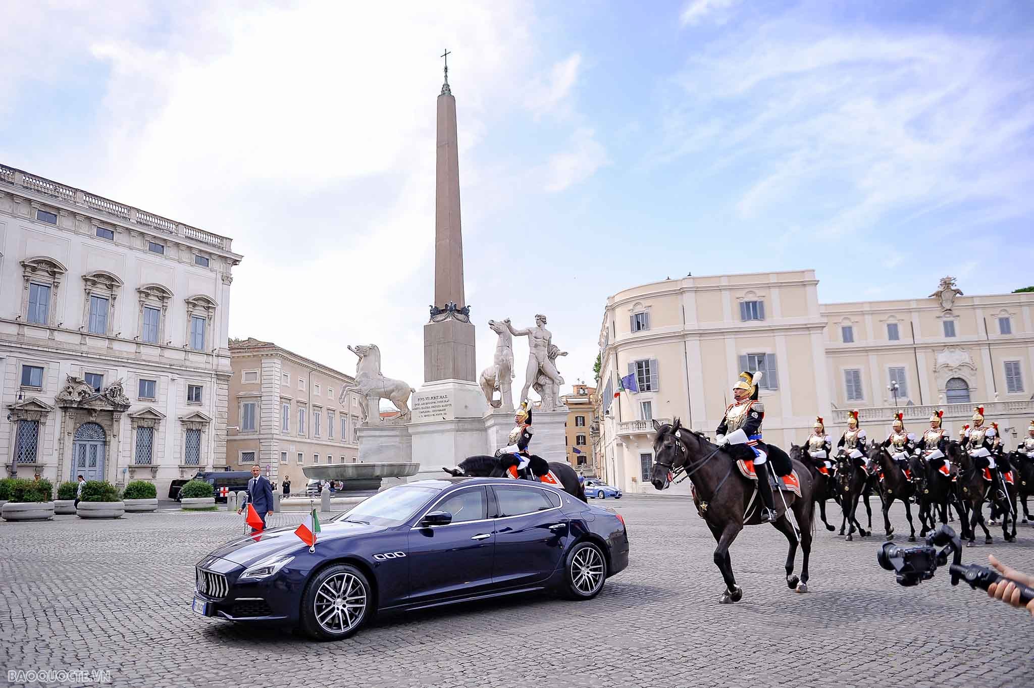 Tổng thống Italy chủ trì trọng thể Lễ đón chính thức Chủ tịch nước Võ Văn Thưởng và Phu nhân