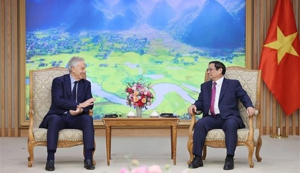 Prime Minister Pham Minh Chinh receives former UK PM Tony Blair