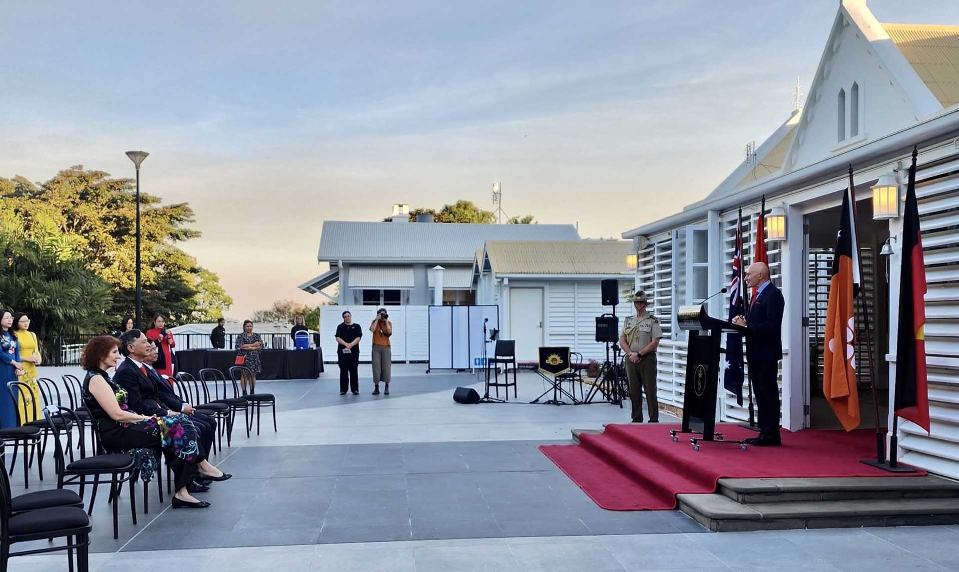 Thống đốc Lãnh thổ Bắc Australia Hugh Heggie phát biểu chào mừng tại lễ kỷ niệm 50 năm quan hệ ngoại giao Việt Nam-Australia.