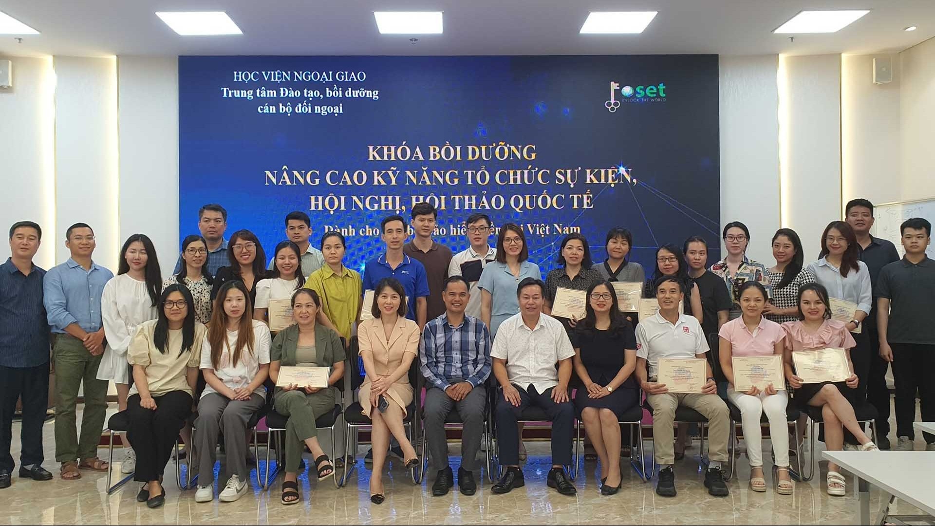 Khóa bồi dưỡng nâng cao kỹ năng tổ chức sự kiện, hội nghị, hội thảo quốc tế dành cho cán bộ của Bảo hiểm tiền gửi Việt Nam
