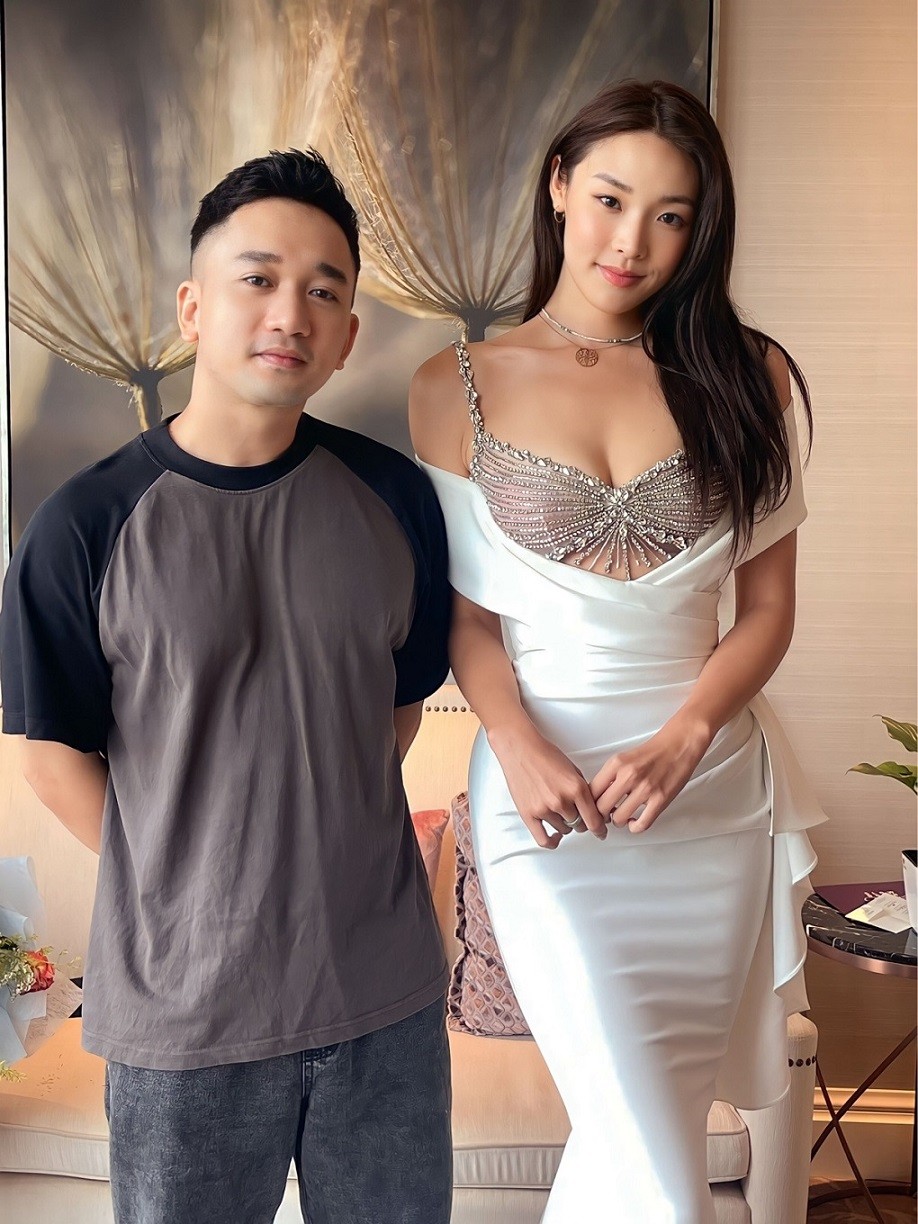 Khi các Hoa hậu thế giới đến Việt Nam công tác chọn đầm trắng nhà thiết kế Lê Ngọc Lâm