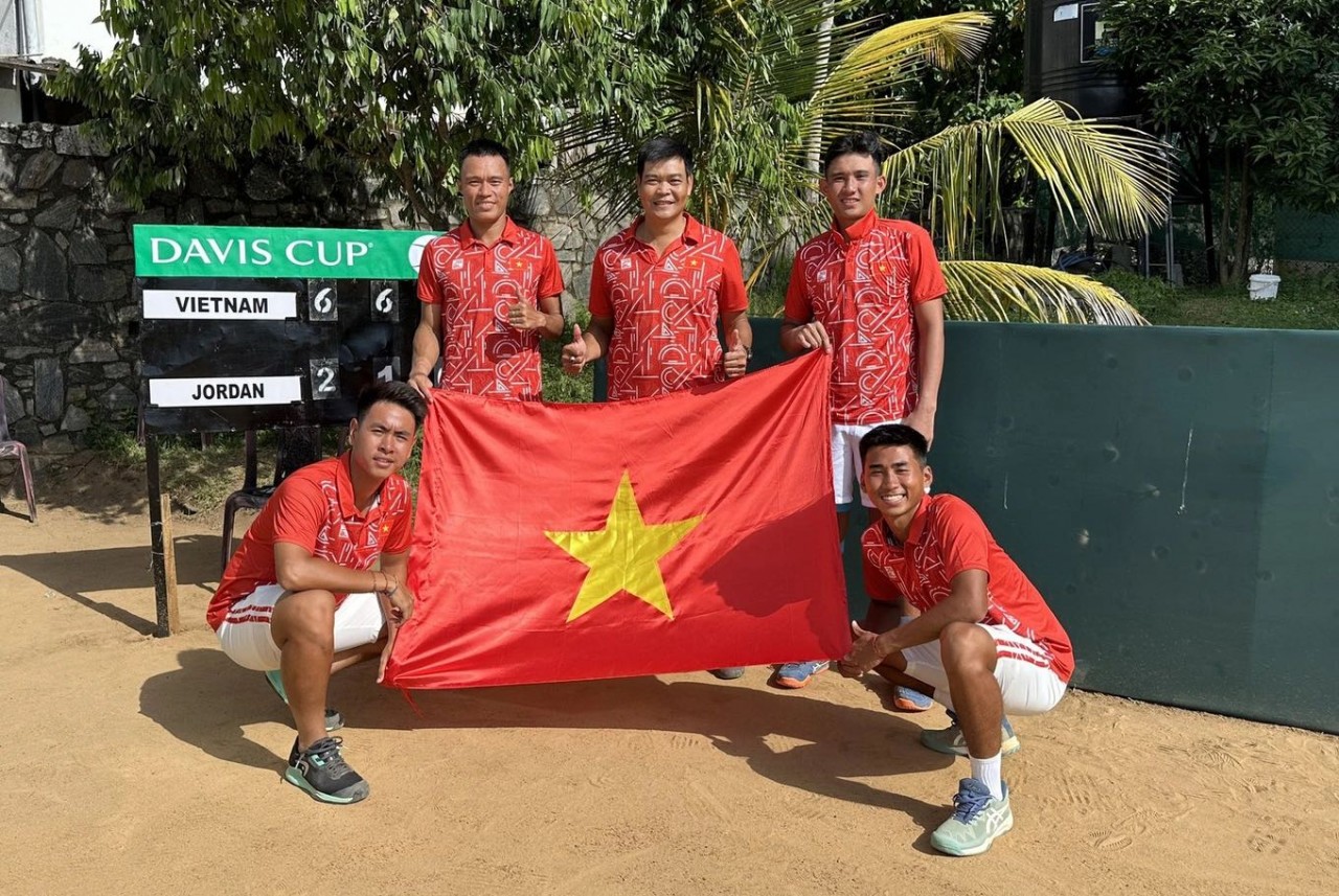 Quần vợt Việt Nam giành quyền đấu trận play-off thăng hạng Davis Cup
