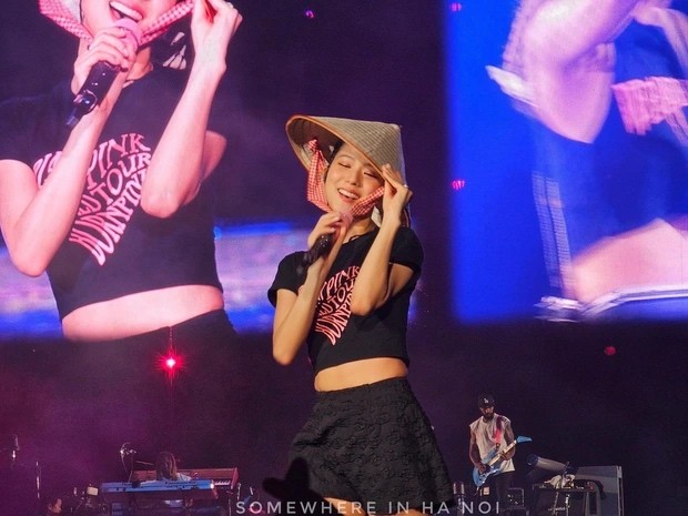 BLACKPINK với màn trình diễn đặc biệt trong đêm diễn Born Pink đầu tiên ở Việt Nam