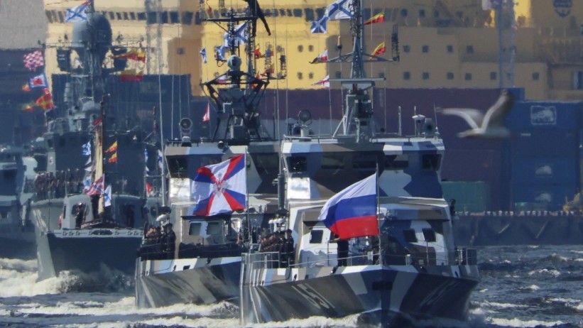 Nga tuyên bố nhân ngày Hải quân: Sắp nhận được 30 tàu mới, ám chỉ sử dụng vũ khí hạt nhân