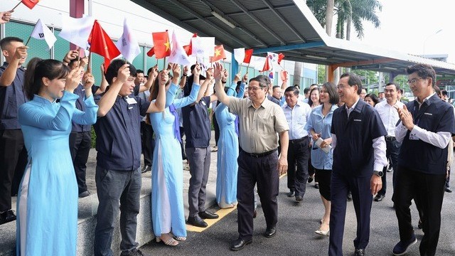 Thủ tướng thăm các dự án hạ tầng giao thông, an sinh xã hội, sản xuất công nghiệp tại Bắc Ninh