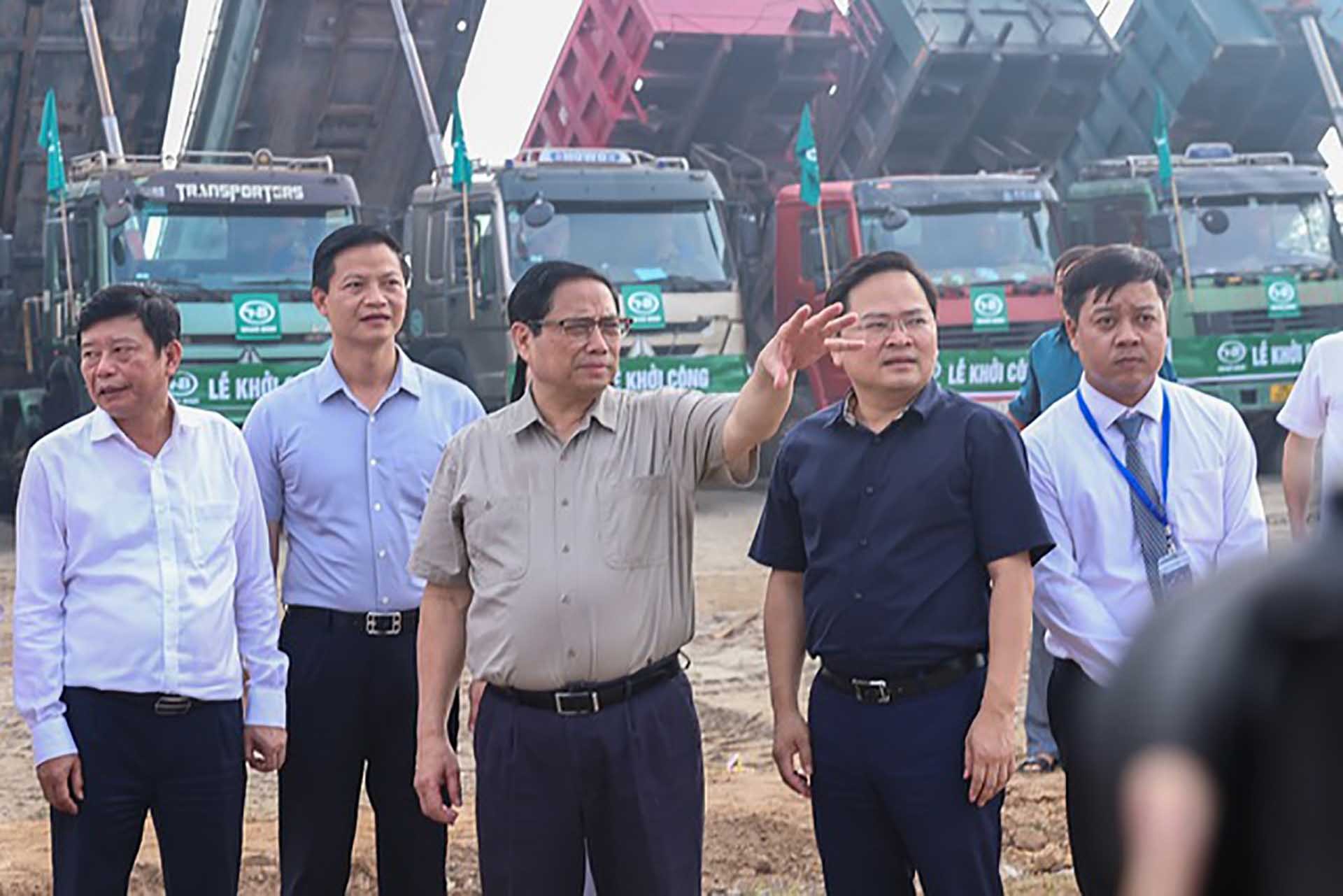 Thủ tướng hoan nghênh lãnh đạo tỉnh Bắc Ninh đã chủ động xây dựng dự án và quyết liệt, nỗ lực triển khai các bước để dự án được khởi công. (Nguồn: VGP)