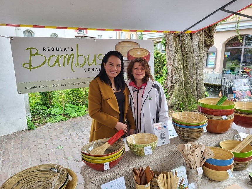 “Vietnam's golden flower bubs” in Marktmeile Sursee of Switzerland