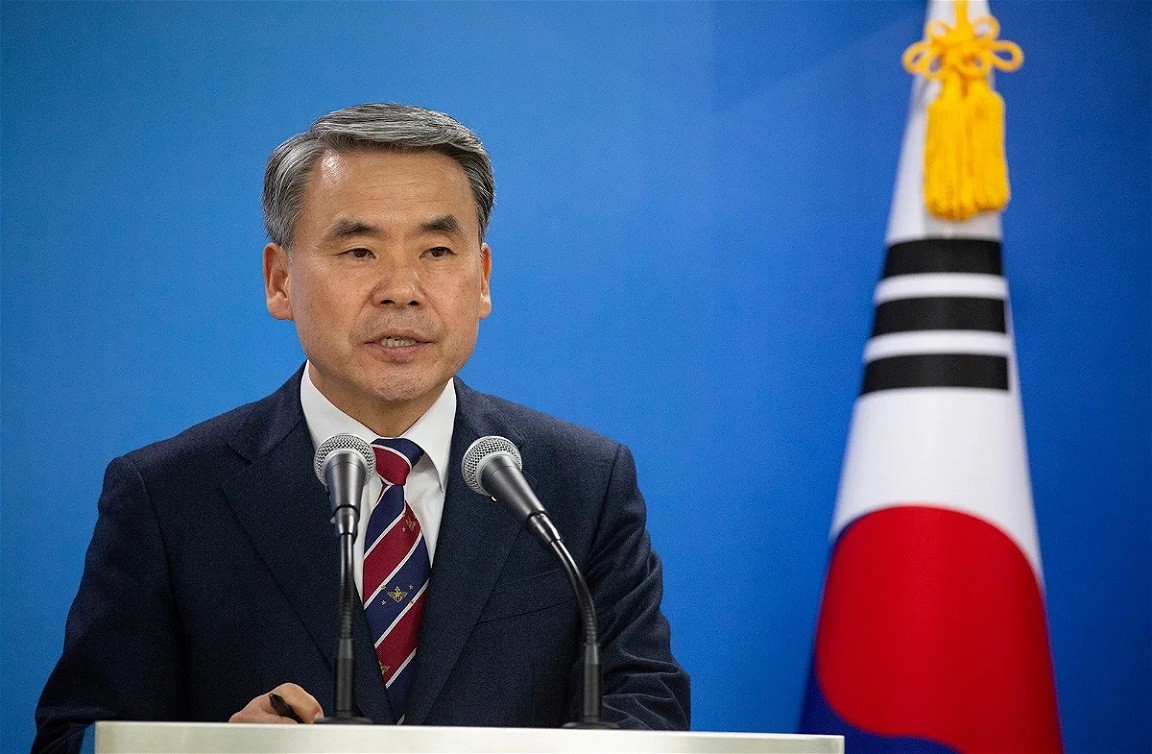 Bộ trưởng Quốc phòng Hàn Quốc thăm Uzbekistan