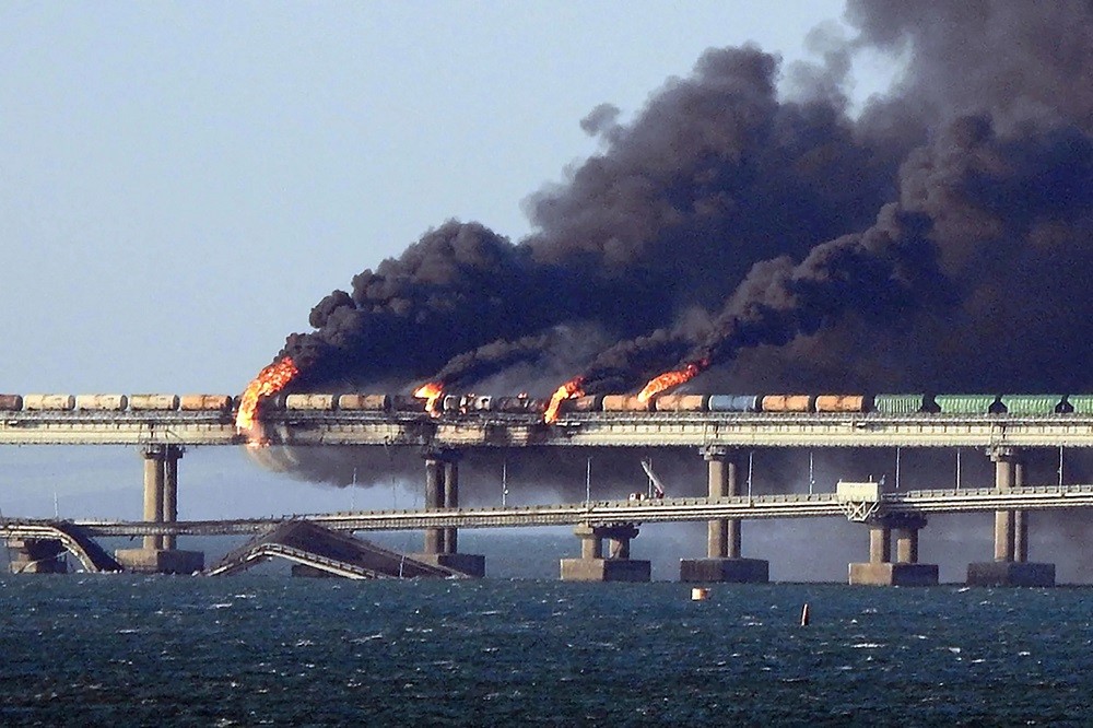 (08.01) Nga nhận định về vai trò của Mỹ trong vụ tấn công cầu Crimea ngày 30/7. (Nguồn: Getty Images)