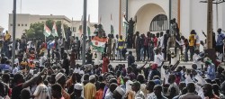 Đảo chính ở Niger: Thêm nhiều quan chức bị bắt, ECOWAS cảnh báo sử dụng vũ lực, Italy tìm kiếm ‘lối thoát’ cho cuộc khủng hoảng