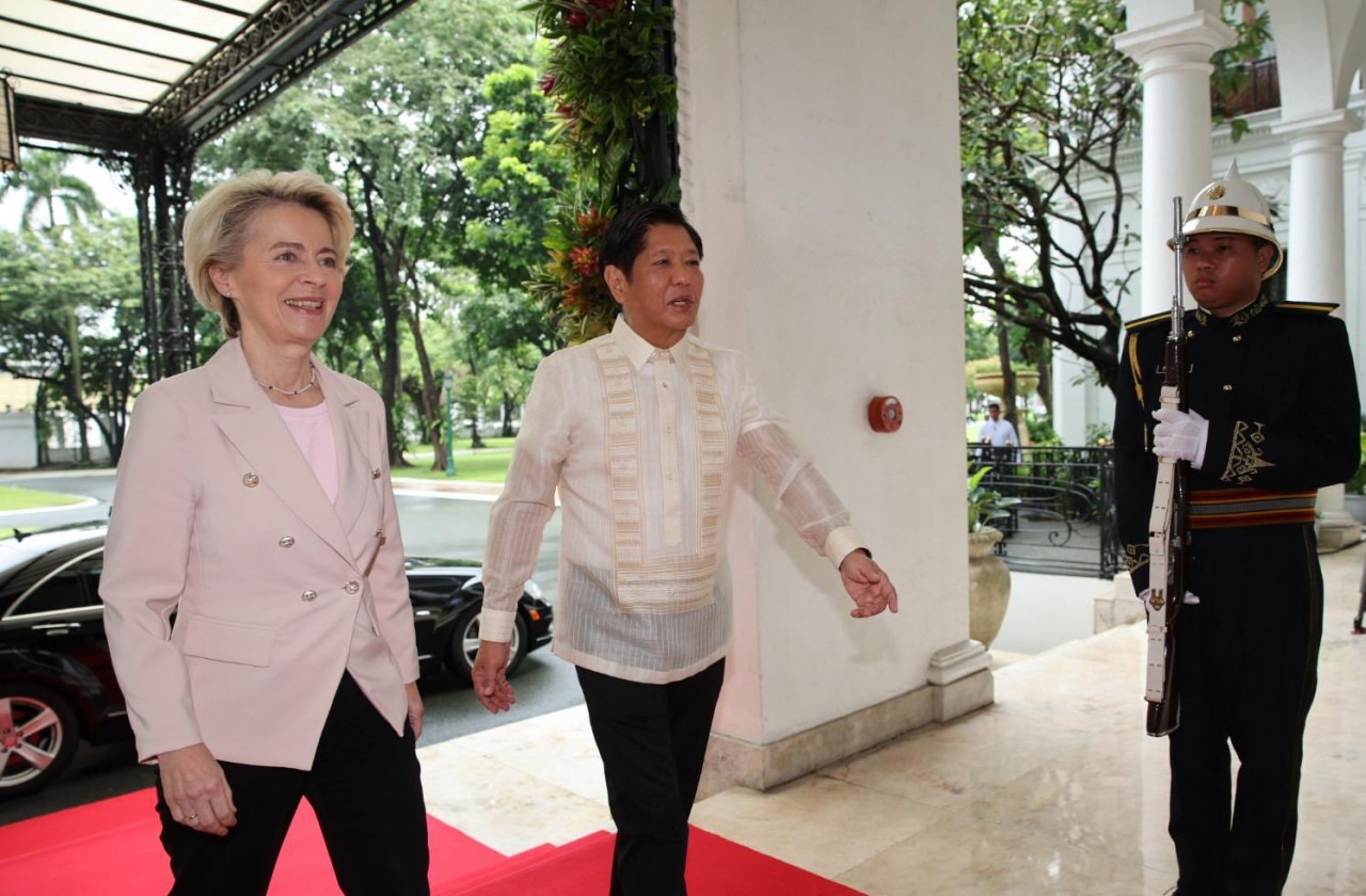 Chủ tịch Ủy ban châu Âu Ursula Von Der Leyen và Tổng thống Philippines Ferdinand Marcos Jr. Ảnh: Twitter Ursula Von Der Leyen