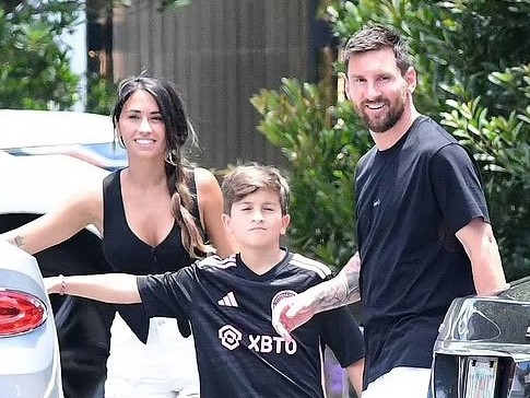 Mỹ: Hình ảnh Lionel Messi và bà xã xinh đẹp đi xem ngôi nhà sang trọng ở Florida
