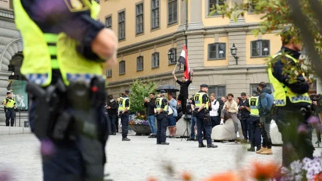 Vụ đốt kinh Quran: Làn sóng biểu tình không ngớt, Stockholm nỗ lực xoa dịu căng thẳng
