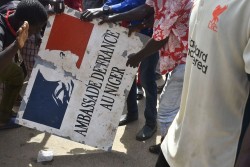 Tình hình Niger: Italy tổ chức chuyến bay đặc biệt, Pháp khẩn trương sơ tán công dân