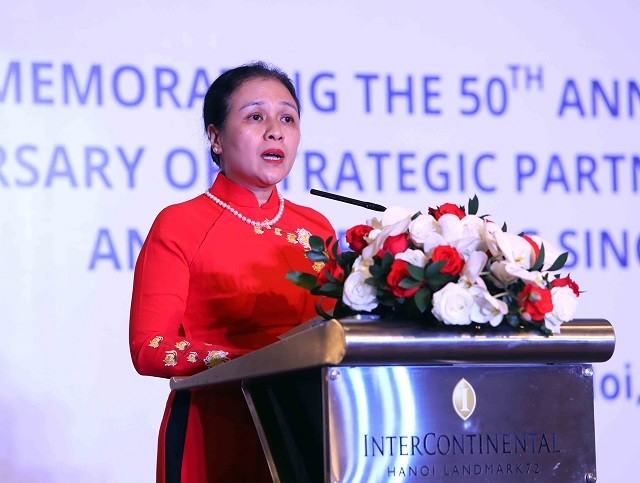 Kỷ niệm 50 năm thiết lập quan hệ ngoại giao và 10 năm quan hệ Đối tác Chiến lược Việt Nam-Singapore Kỷ niệm 50 năm thiết lập quan hệ ngoại giao và 10 năm quan hệ Đối tác Chiến lược Việt Nam-Singapore