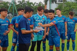HLV Hoàng Anh Tuấn hy vọng cầu thủ U23 Việt Nam sẽ được gọi lên tuyển quốc gia