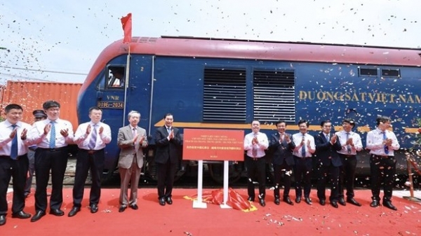 To welcome first freight train on Shijiazhuang – Yen Vien railway route