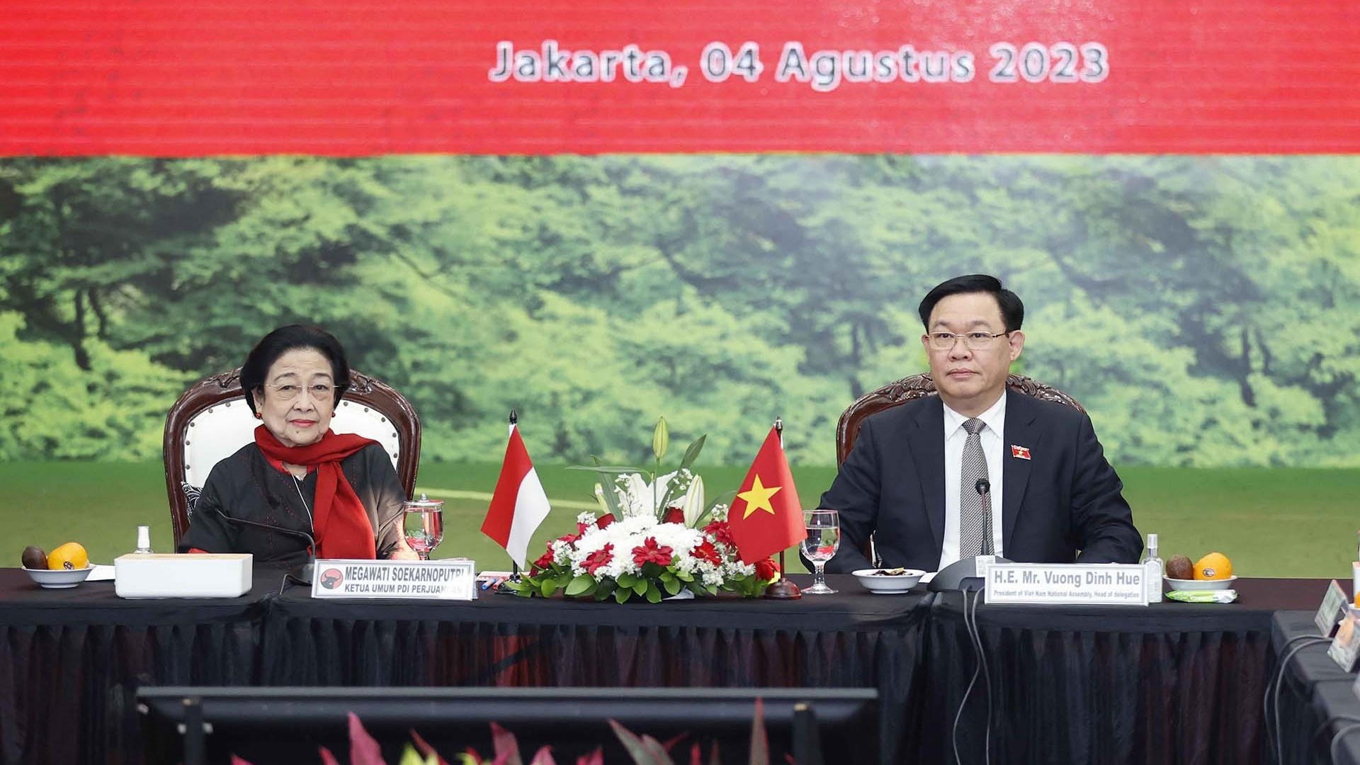 Tăng cường hơn nữa quan hệ hợp tác giữa Việt Nam và Indonesia trên tất cả các lĩnh vực, các kênh, các cấp