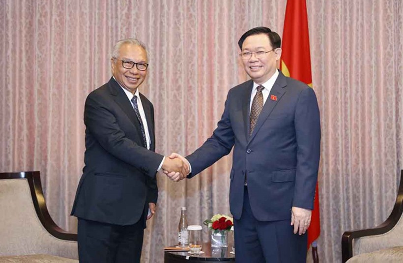 Chủ tịch Quốc hội Vương Đình Huệ tiếp lãnh đạo các tập đoàn kinh tế lớn của Indonesia